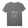 Powered By Plants Vegan T-Shirt - Umweltfreundliche Kleidung für Veganer, Vegetarier & Tierschützer als Geschenk zu Weihnachten, Earth Day & Geburtstag