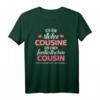 Stolze Cousine T-Shirt - Fantastisches Geschenk für die Cousine mit klassischem Schnitt und doppelt genähtem Saum